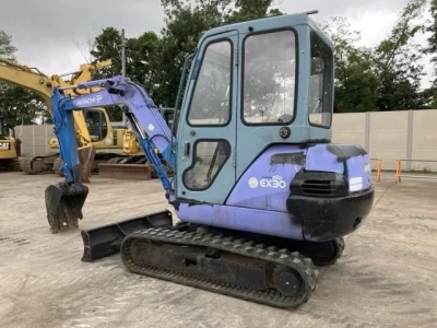 HITACHI EX30-2