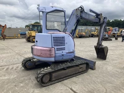 KOMATSU PC38UU-2