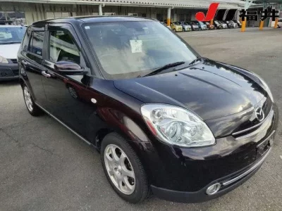 Mazda VERISA