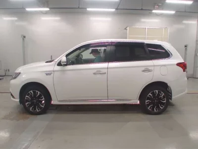Mitsubishi OUTLANDER PHEV
