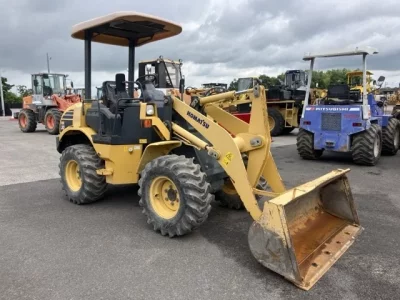 KOMATSU WA30-6E0