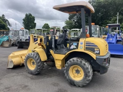 KOMATSU WA30-6E0