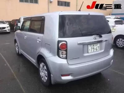 Toyota COROLLA RUMION