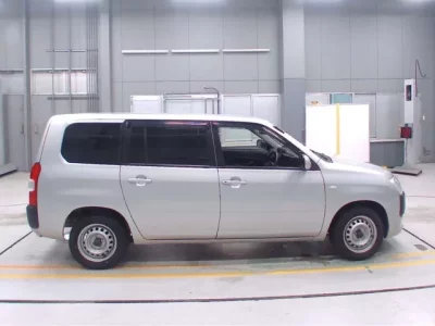 Toyota SUCCEED