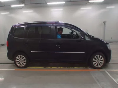 Volkswagen GOLF TOURAN