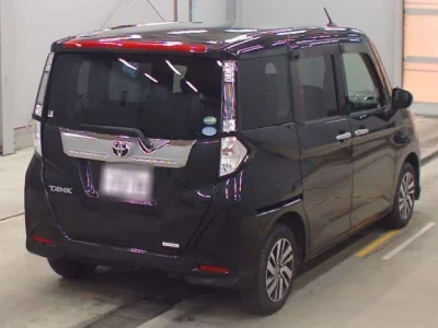 Toyota TANK