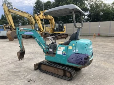 KOMATSU PC07-2