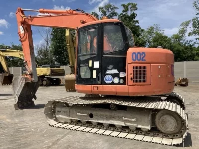 KOMATSU PC138US-2