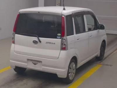 Subaru STELLA