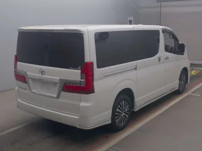Toyota GRANACE
