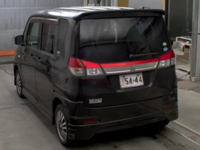 Mitsubishi DELICA D2