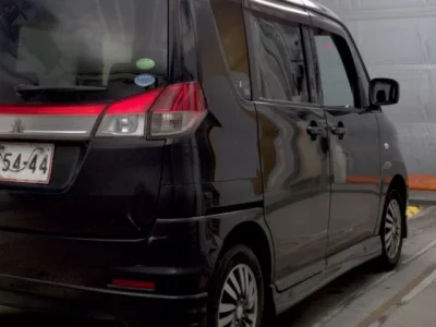 Mitsubishi DELICA D2