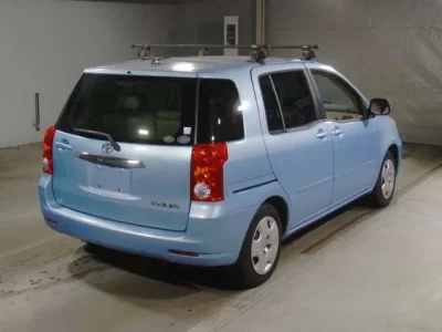 Toyota RAUM