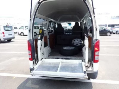 Toyota REGIUS ACE VAN