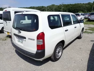 Toyota SUCCEED