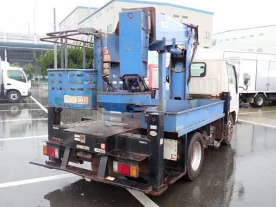 Isuzu ELF