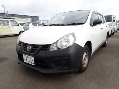 Nissan AD