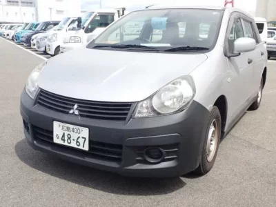 Mitsubishi LANCER VAN