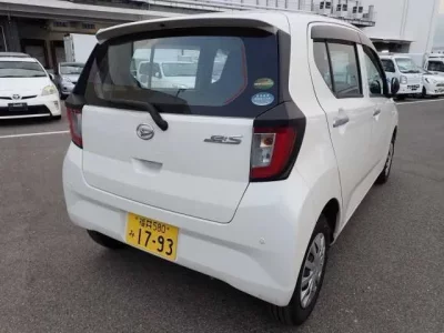 Daihatsu MIRA E S