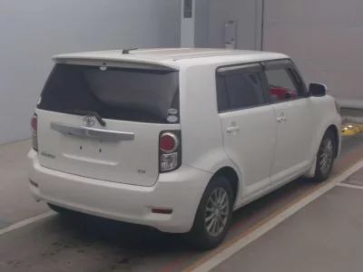 Toyota COROLLA RUMION