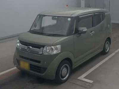 Honda N BOX SLASH