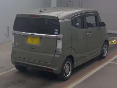 Honda N BOX SLASH