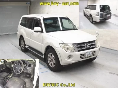 Mitsubishi PAJERO