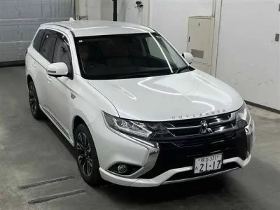 Mitsubishi OUTLANDER PHEV