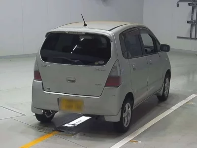 Suzuki MRWAGON