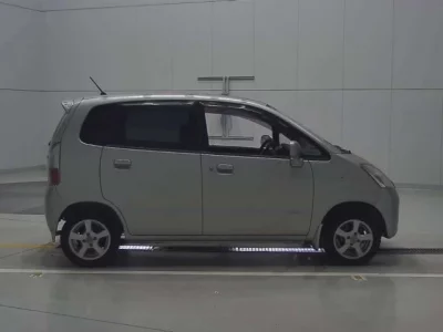Suzuki MRWAGON