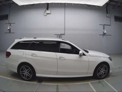 Mercedes-Benz E CLASS WAGON