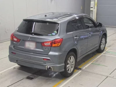 Mitsubishi RVR