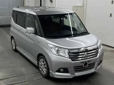 Mitsubishi DELICA D2