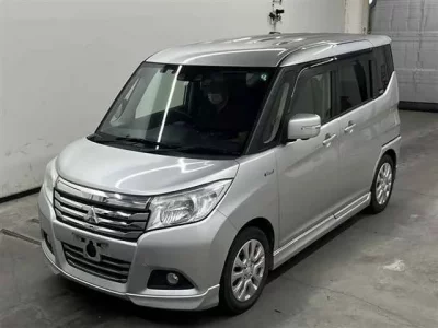 Mitsubishi DELICA D2