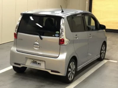 Mitsubishi EK CUSTOM