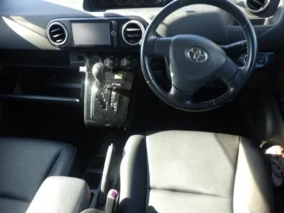 Toyota COROLLA RUMION