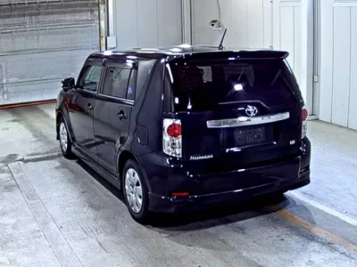 Toyota COROLLA RUMION
