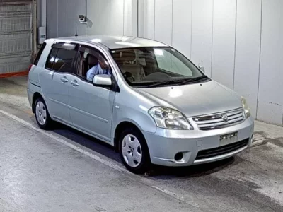 Toyota RAUM