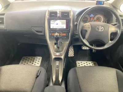 Toyota BLADE