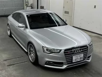 Audi S5