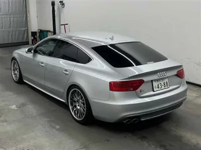 Audi S5