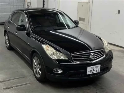 Nissan SKYLINE CROSSOVER