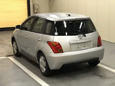 Toyota IST