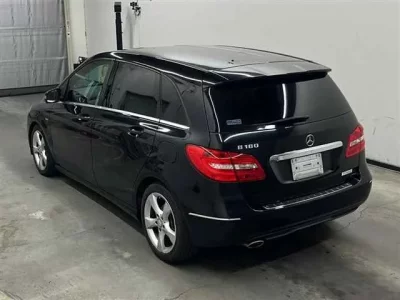 Mercedes-Benz B CLASS