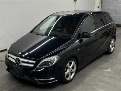 Mercedes-Benz B CLASS