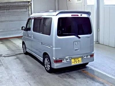 Daihatsu Atrai Wagon