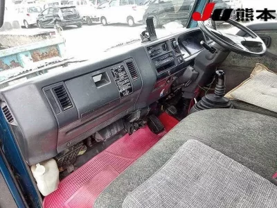 Mazda TITAN