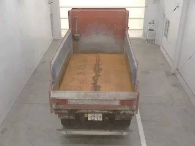 Isuzu TRUCK