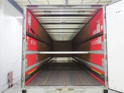 Isuzu TRUCK