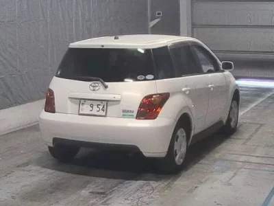 Toyota IST